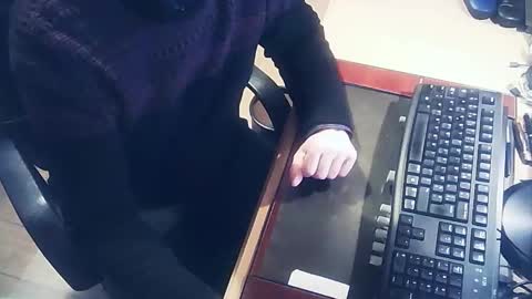 littlenounours online show from February 10, 8:17 am