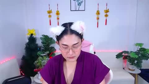 Ploysai online show from February 19, 7:51 am