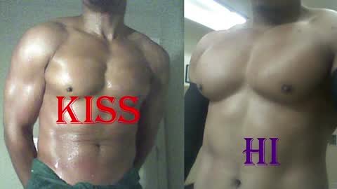 StraightPlush online show from March 24, 9:04 am