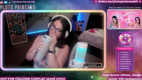 Snapshot of plutoprincess69 chatting on September 13, 5:10 am Pluto Princess online show from September 13, 5:10 am