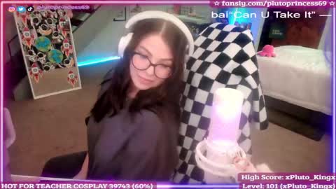 Snapshot of plutoprincess69 chatting on September 19, 6:28 am Pluto Princess online show from September 19, 6:28 am
