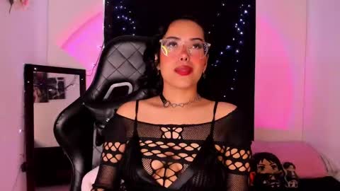Snapshot of poison_willow chatting on March 6, 6:48 pm Willow Hours 12pm to 630pm Colombian time FRIDAY AND SUNDAY FREE DAYS online show from March 6, 6:48 pm