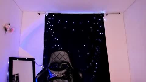 Snapshot of poison_willow chatting on February 18, 9:09 pm Willow Hours 12pm to 630pm Colombian time FRIDAY AND SUNDAY FREE DAYS online show from February 18, 9:09 pm