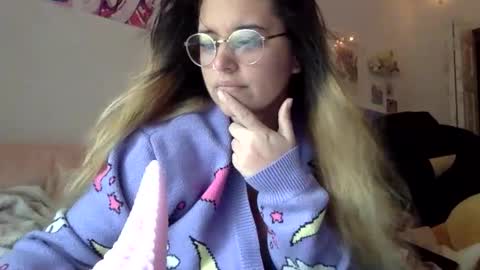 sweet angel baby  online show from May 2, 12:44 pm