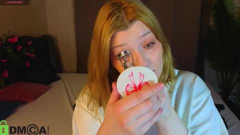 Polly online show from March 4, 1:13 am