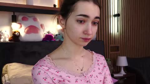 Polly online show from February 12, 7:45 am