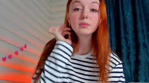 Snapshot of polly_luna chatting on February 18, 9:09 pm Polly online show from February 18, 9:09 pm