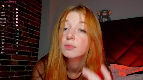 Snapshot of polly_luna chatting on September 29, 2:05 pm Polly online show from September 29, 2:05 pm