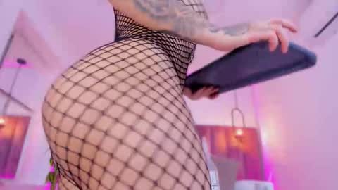 POLLY online show from March 15, 10:40 am