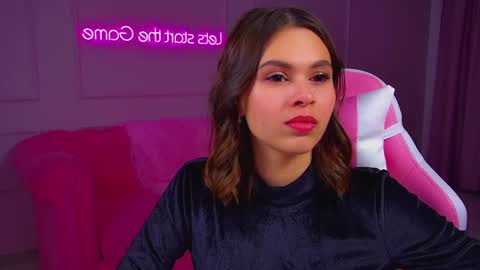 Polly online show from September 17, 8:34 pm