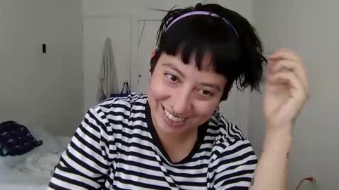 Poly online show from December 19, 9:10 pm