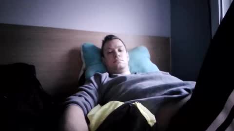 pommesmiteiscreme online show from December 23, 7:58 am