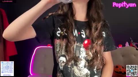 Snapshot of popityan chatting on October 18, 6:17 am Louise see you on December 1 at 2200 UTC3 online show from October 18, 6:17 am