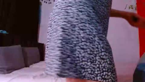 Snapshot of porcelainlux chatting on September 28, 8:07 pm porcelainlux online show from September 28, 8:07 pm