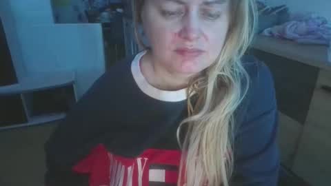 MelissOfficial online show from February 2, 6:04 pm