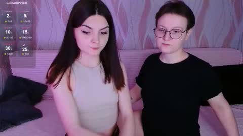 Ana and Tati online show from December 21, 5:52 pm