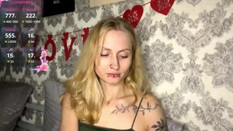 Snapshot of porshes chatting on September 28, 5:00 pm HERES SILVIA AND OlIVIA WELCOME EVERYONE LOVENSE DOMI REACT TO YOUR TIPS LETS MAKE A GREAT SHOW TOGETHER online show from September 28, 5:00 pm