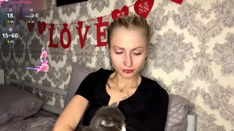 Snapshot of porshes chatting on September 19, 6:39 am HERES SILVIA AND OlIVIA WELCOME EVERYONE LOVENSE DOMI REACT TO YOUR TIPS LETS MAKE A GREAT SHOW TOGETHER online show from September 19, 6:39 am