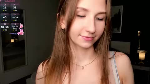 Elizabeth online show from October 24, 8:20 pm