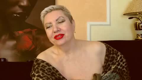 Snapshot of posh_lady chatting on February 21, 2:28 am LADY POSH online show from February 21, 2:28 am