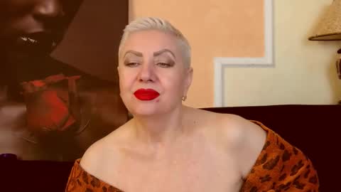 Snapshot of posh_lady chatting on October 8, 9:32 pm LADY POSH online show from October 8, 9:32 pm