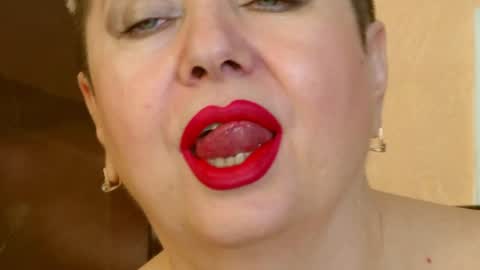 Snapshot of posh_lady chatting on January 23, 10:11 pm LADY POSH online show from January 23, 10:11 pm