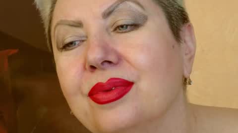 Snapshot of posh_lady chatting on March 6, 10:04 pm LADY POSH online show from March 6, 10:04 pm