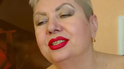 Snapshot of posh_lady chatting on February 11, 10:07 pm LADY POSH online show from February 11, 10:07 pm