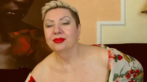 Snapshot of posh_lady chatting on January 31, 9:48 pm LADY POSH online show from January 31, 9:48 pm