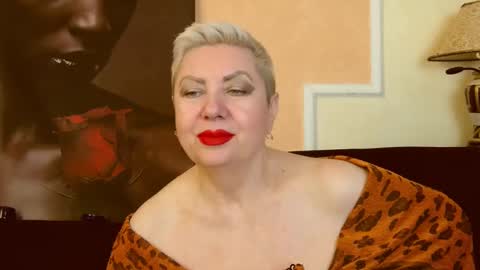 Snapshot of posh_lady chatting on February 14, 2:50 am LADY POSH online show from February 14, 2:50 am