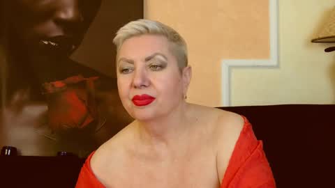Snapshot of posh_lady chatting on February 12, 1:19 am LADY POSH online show from February 12, 1:19 am