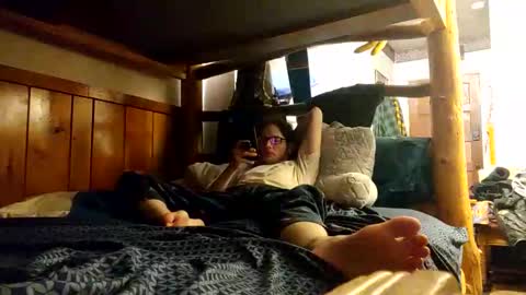 powderhound99 online show from March 3, 7:26 am