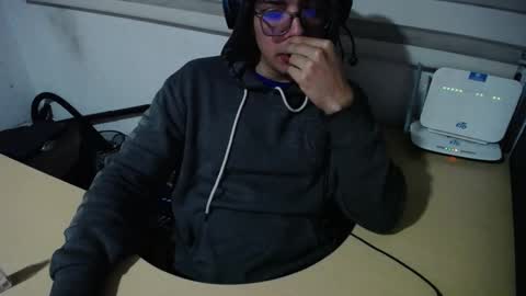 powerfulzeus2 online show from November 13, 1:19 am