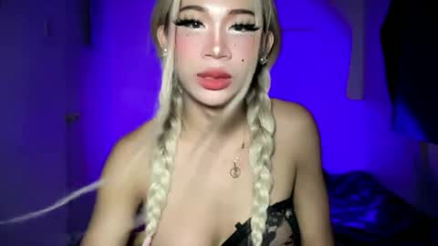 GODDESS PRECIOUS online show from April 19, 1:17 am