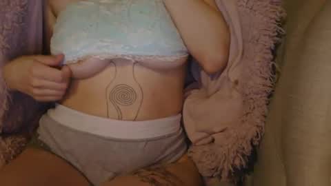 preciouspink6 online show from January 10, 6:42 am