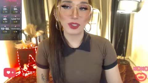 Snapshot of preciousrosedoll chatting on October 9, 6:41 am Rosedoll online show from October 9, 6:41 am