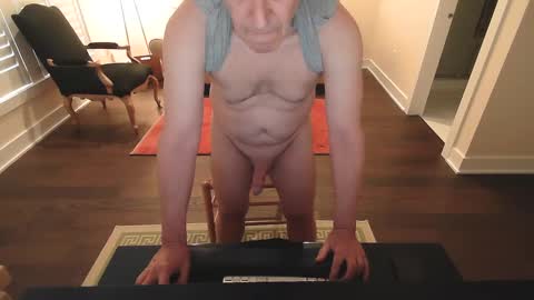 Snapshot of preppydave2525 chatting on February 5, 3:09 pm preppydave2525 online show from February 5, 3:09 pm