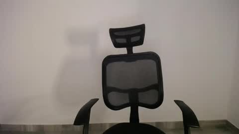 Plux online show from March 10, 5:33 am