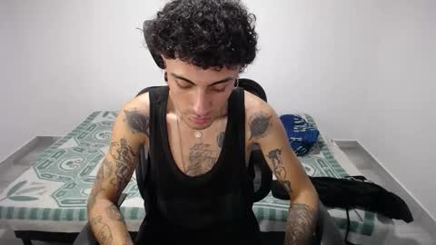 Plux online show from October 22, 7:37 pm