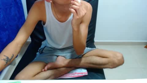Snapshot of pressure_xxx_420 chatting on March 8, 8:44 am PRESSURE online show from March 8, 8:44 am
