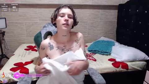 Snapshot of pretty_cristal22 chatting on February 11, 3:18 pm pretty_cristal22 online show from February 11, 3:18 pm