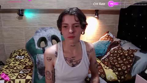 Snapshot of pretty_cristal22 chatting on March 9, 3:54 am pretty_cristal22 online show from March 9, 3:54 am