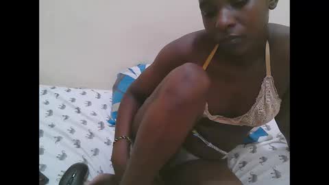 pretty online show from March 30, 3:56 pm