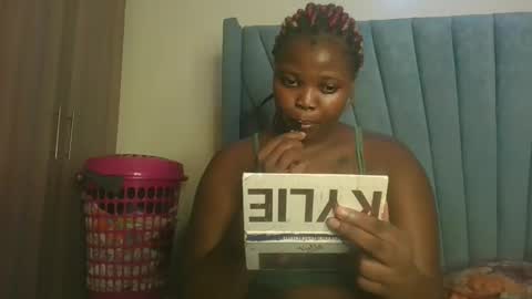 pretty_fel online show from November 8, 5:16 pm