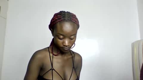 pretty luv1 online show from March 20, 10:31 am