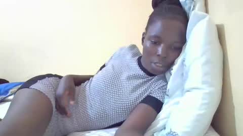 Snapshot of pretty_petite_ebony chatting on February 10, 4:58 pm pretty_petite_ebony online show from February 10, 4:58 pm