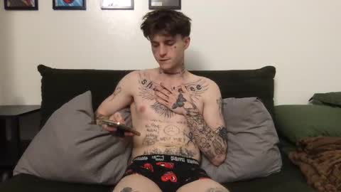 pretty boy online show from October 16, 6:46 am