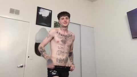 pretty boy online show from January 19, 5:39 am