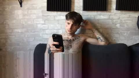 pretty boy online show from December 20, 8:23 pm