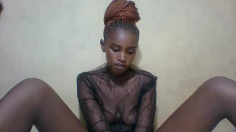 prettycarl_2 online show from February 1, 10:37 am